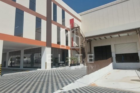 Warehouse in Jebel Ali, Dubai, UAE 7040 sq.m. № 620283 - photo 13