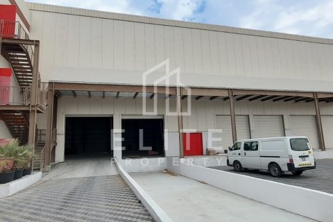 Warehouse in Jebel Ali, Dubai, UAE 7040 sq.m. № 620283 - photo 6