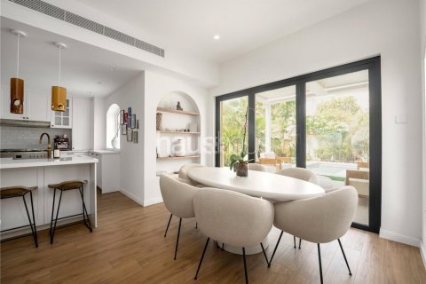 Řadový dům v The Springs, Dubai, SAE 3 ložnice, 210 m² Č.: 626128 - fotografie 13