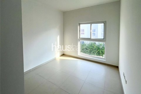 Řadový dům v Dubai Land, Dubai, SAE 3 ložnice, 179 m² Č.: 626010 - fotografie 12