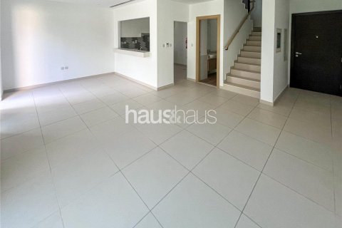 Řadový dům v Dubai Land, Dubai, SAE 3 ložnice, 179 m² Č.: 626010 - fotografie 3