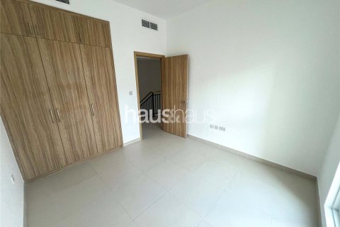 Řadový dům v Dubai Land, Dubai, SAE 3 ložnice, 179 m² Č.: 626010 - fotografie 9