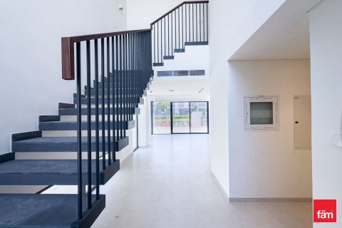 Dubai, BAE’de kiralık townhouse 4 yatak odası, 257.5 m&sup2; No 622347 - fotoğraf 2