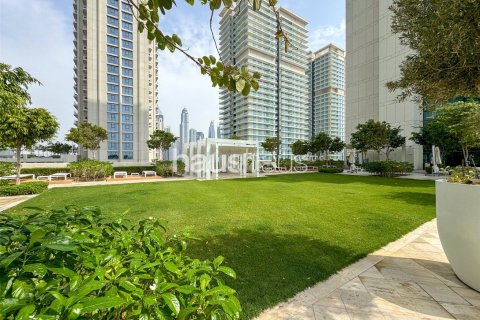 Apartment in Dubai Harbour, Dubai, UAE 1 bedroom, 66 sq.m. № 625635 - photo 28