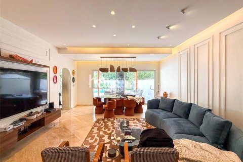 Villa in The Springs, Dubai, UAE 3 bedrooms, 218 sq.m. № 625835 - photo 2