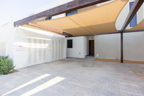 Townhouse on the Yas Island, Abu Dhabi, UAE 3 bedrooms, 169 sq.m. № 594810 - photo 11