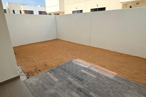 Townhouse on the Yas Island, Abu Dhabi, UAE 3 bedrooms, 169 sq.m. № 594810 - photo 12