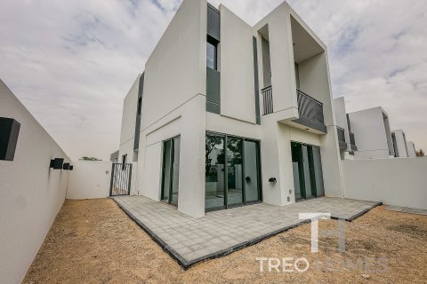 Řadový dům v Dubai, SAE 4 ložnice, 216 m² Č.: 586436 - fotografie 1