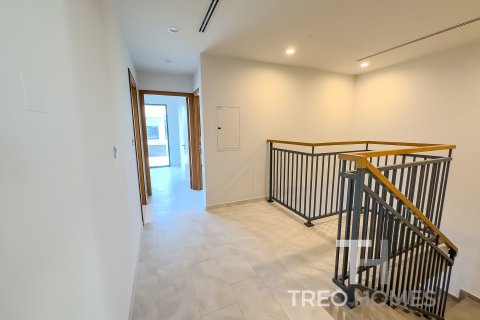 Řadový dům v Dubai, SAE 4 ložnice, 216 m² Č.: 586436 - fotografie 8