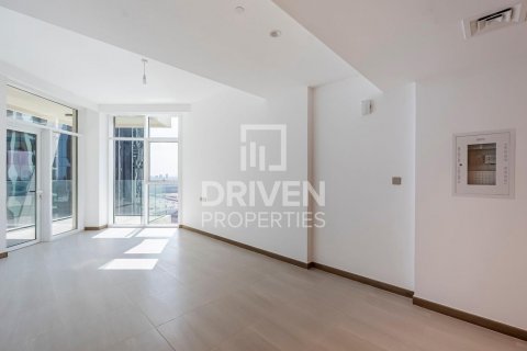 Apartmen di Business Bay, Dubai, UAE 2 bilik tidur, 103 meter persegi № 602144 - foto 4