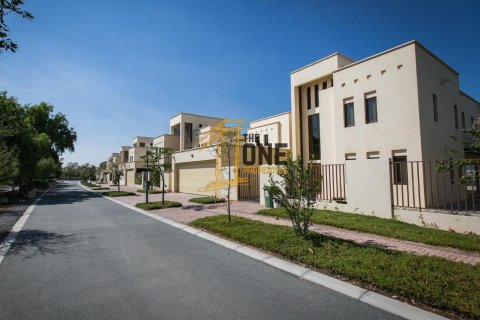 فيلا للبيع في Mina Al Arab، رأس الخيمة، الإمارات العربية المتحدة 3 غرفة نوم ، 326.9 متر مربع ، رقم 576020 - صورة 1