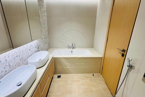 Apartment on the Yas Island, Abu Dhabi, UAE 2 bedrooms, 142 sq.m. № 615015 - photo 13