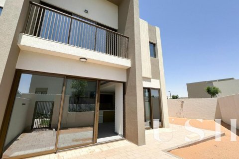 Řadový dům v Dubai Land, Dubai, SAE 4 ložnice, 269 m² Č.: 620816 - fotografie 5