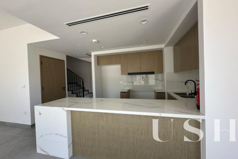 Řadový dům v Dubai Land, Dubai, SAE 4 ložnice, 269 m² Č.: 620816 - fotografie 6