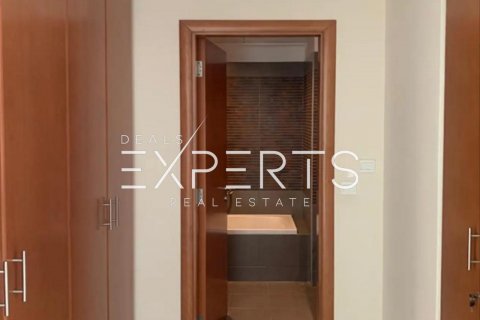Apartment in Al Reem Island, Abu Dhabi, UAE 4 bedrooms, 255.4 sq.m. № 589812 - photo 8