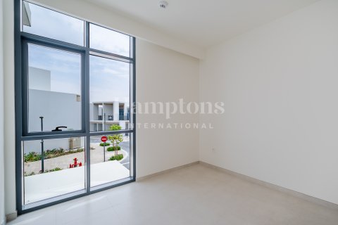 Townhouse in Arabian Ranches 3, Dubai, UAE 3 bedrooms, 203.99919449 sq.m. № 589284 - photo 11