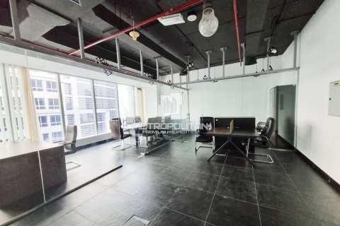 Office in Business Bay, Dubai, UAE 75.3 sq.m. № 591851 - photo 15