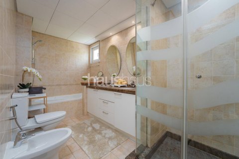 Villa till försäljning i Dubai Investment Park, Dubai, UAE 4 sovrum, 404 kvm Nr. 625168 - fotografi 19