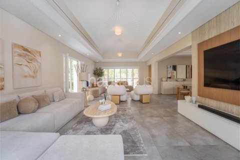 Villa till försäljning i Dubai Investment Park, Dubai, UAE 4 sovrum, 404 kvm Nr. 625168 - fotografi 5