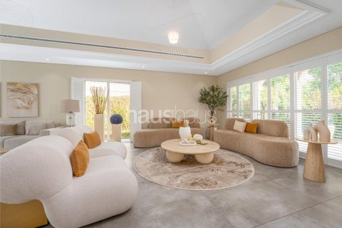 Villa till försäljning i Dubai Investment Park, Dubai, UAE 4 sovrum, 404 kvm Nr. 625168 - fotografi 4