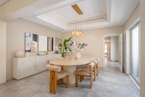 Villa till försäljning i Dubai Investment Park, Dubai, UAE 4 sovrum, 404 kvm Nr. 625168 - fotografi 29