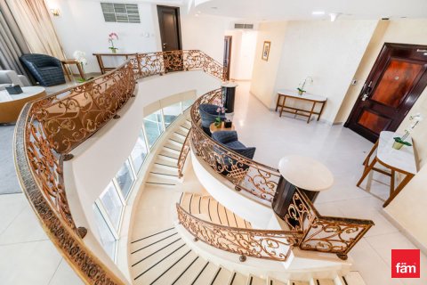 Hotelis dzīvoklis Dubaijā, AAE 4 istabas, 495 m2 Nr. 579022 - attēls 6