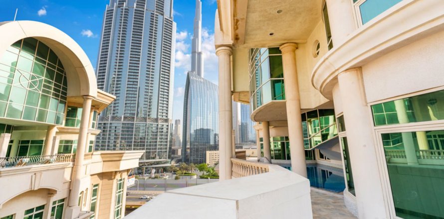 Hotelis dzīvoklis Dubaijā, AAE 4 istabas, 495 m2 Nr. 579022