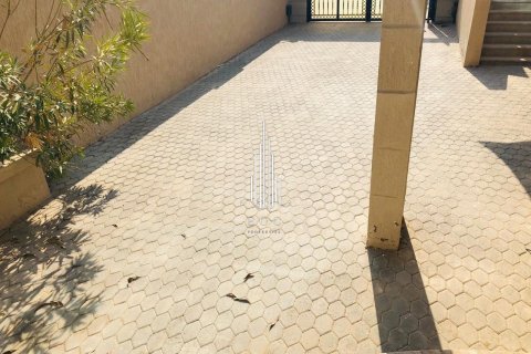 Villa in affitto a Khalifa City, Abu Dhabi, EAU 5 camere da letto, 343.7 mq. № 549026 - foto 6