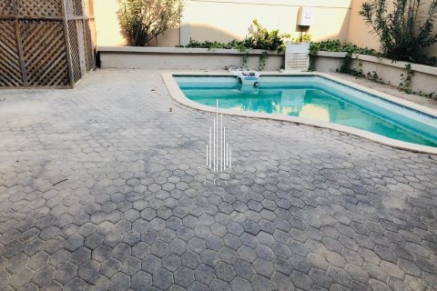 Villa in affitto a Khalifa City, Abu Dhabi, EAU 5 camere da letto, 343.7 mq. № 549026 - foto 4