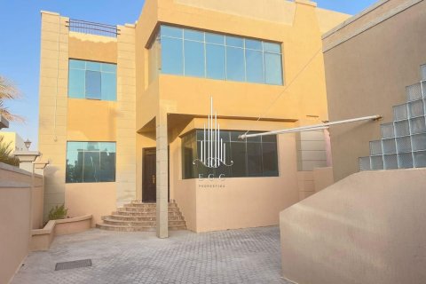 Villa in affitto a Khalifa City, Abu Dhabi, EAU 5 camere da letto, 343.7 mq. № 549026 - foto 2
