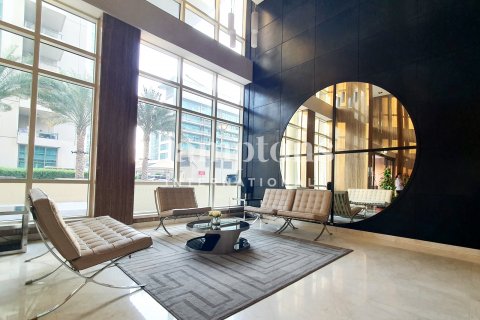 Apartment in Dubai Marina, Dubai, UAE 2 bedrooms, 124.29956885 sq.m. № 585068 - photo 27