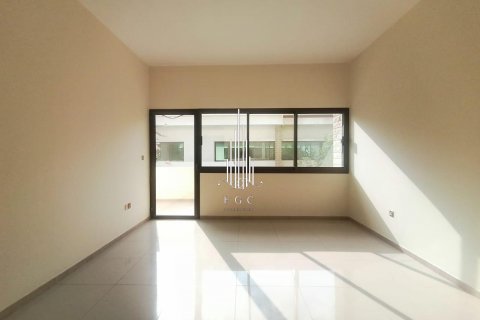 Byt v Al Khalidiya, Abu Dhabi, SAE 4 ložnice, 260.1 m² Č.: 572777 - fotografie 6