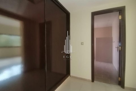 Byt v Al Khalidiya, Abu Dhabi, SAE 4 ložnice, 260.1 m² Č.: 572777 - fotografie 18