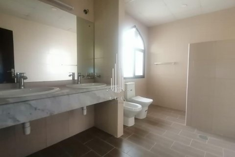 Byt v Al Khalidiya, Abu Dhabi, SAE 4 ložnice, 260.1 m² Č.: 572777 - fotografie 29