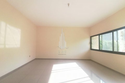 Byt v Al Khalidiya, Abu Dhabi, SAE 4 ložnice, 260.1 m² Č.: 572777 - fotografie 10