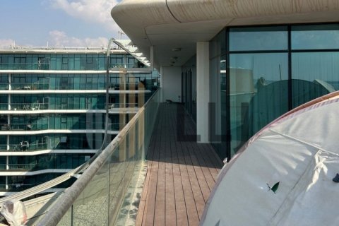 Apartment in Al Raha Beach, Abu Dhabi, UAE 3 bedrooms, 343.7 sq.m. № 572727 - photo 2