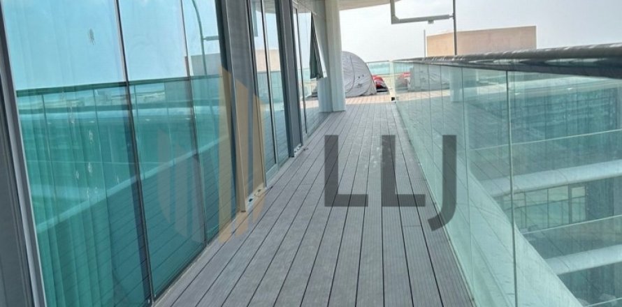 Apartment in Al Raha Beach, Abu Dhabi, UAE 3 bedrooms, 343.7 sq.m. № 572727