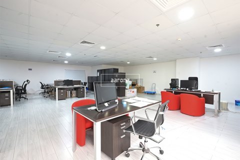 משרד למכירה ב Jumeirah Lake Towers, Dubai, איחוד האמירויות  193.9 מ"ר, מספר 576209 - תמונה 9
