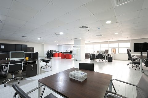 משרד למכירה ב Jumeirah Lake Towers, Dubai, איחוד האמירויות  193.9 מ"ר, מספר 576209 - תמונה 7