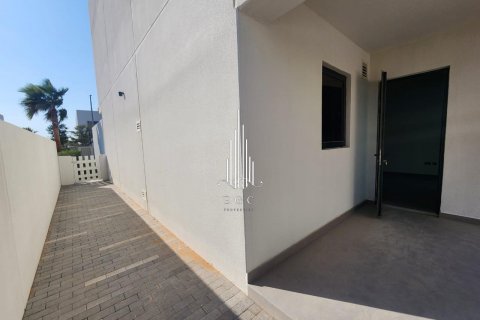 Townhouse on the Yas Island, Abu Dhabi, UAE 3 bedrooms, 166.4 sq.m. № 576284 - photo 18
