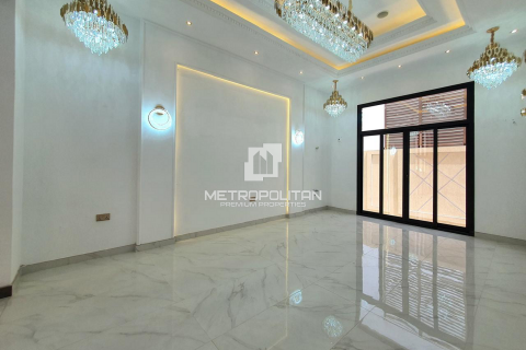 Vila v Dubai Land, SAE 7 ložnice, 725 m² Č.: 592275 - fotografie 11