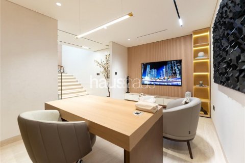 Penthouse in Palm Jumeirah, Dubai, UAE 4 bedrooms, 593 sq.m. № 625233 - photo 10