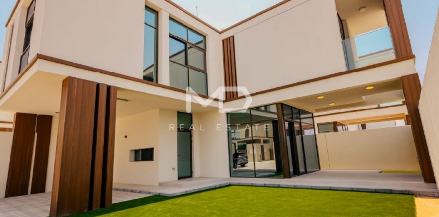 Shtëpi në qytet në Abu Dhabi, Emiratet e Bashkuara Arabe 3 dhoma gjumi, 227 m2. № 555163