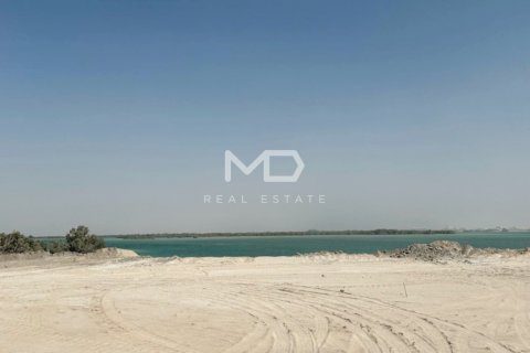 Pozemek v Abu Dhabi, SAE 1199.9 m² Č.: 555158 - fotografie 1