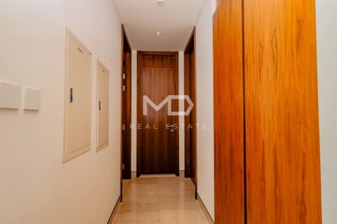 Villa in Abu Dhabi, UAE 5 bedrooms, 618.9 sq.m. № 555160 - photo 29