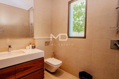 Villa in Abu Dhabi, UAE 5 bedrooms, 618.9 sq.m. № 555160 - photo 7