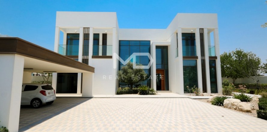 Abu Dhabi, संयुक्त अरब अमीरात में विला, 5 बेडरूम, 618.9 वर्ग मीटर, संख्या 555160