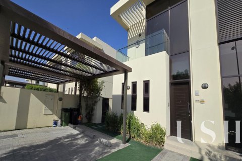 Řadový dům v DAMAC Hills (Akoya by DAMAC), Dubai, SAE 3 ložnice, 253 m² Č.: 621106 - fotografie 12