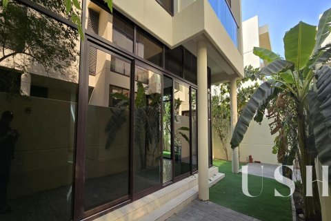 Řadový dům v DAMAC Hills (Akoya by DAMAC), Dubai, SAE 3 ložnice, 253 m² Č.: 621106 - fotografie 20