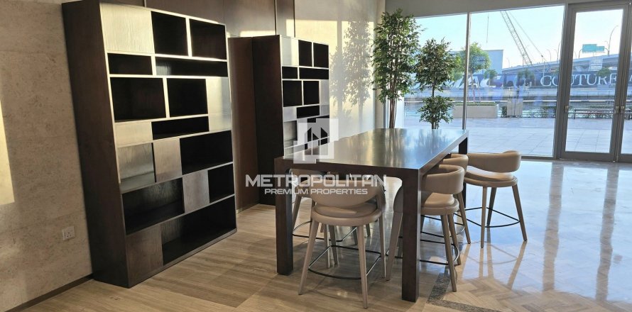 Apartament në Al Wasl, Dubai, Emiratet e Bashkuara Arabe 3 dhoma gjumi, 205 m2. № 593606